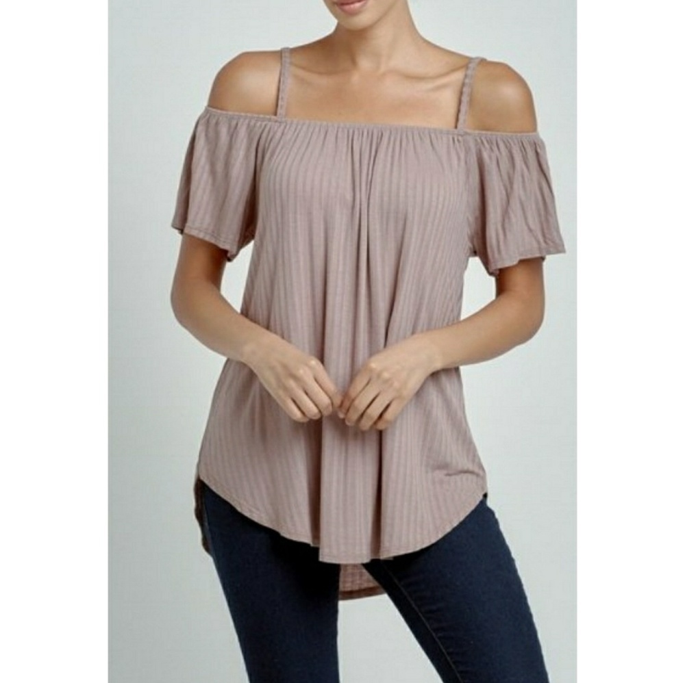 🌿OFF SHOULDER TOP🌿 - Picture 3 of 8
